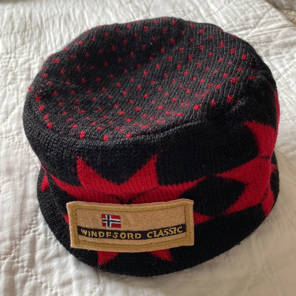 Windfjord Classic Wool Pillbox Hat